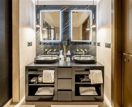 מלון Martius Private 4*